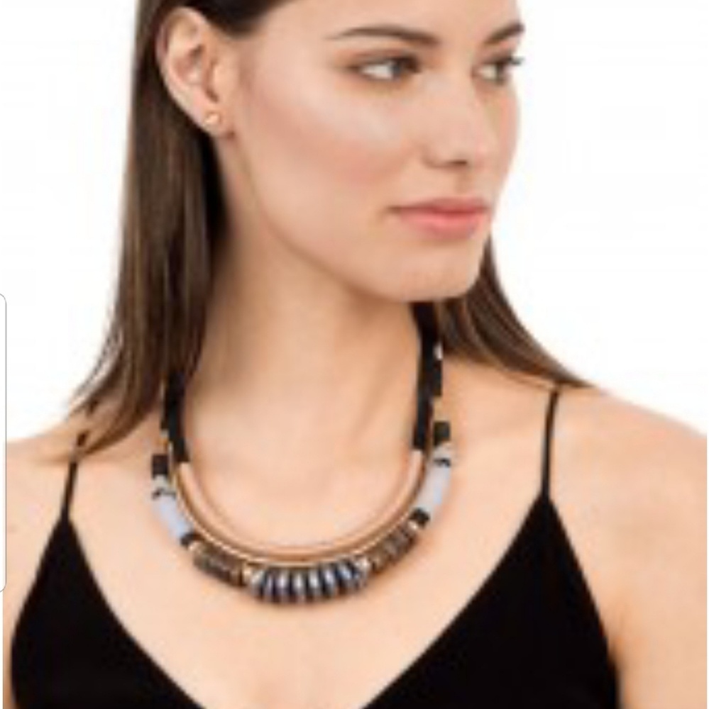 Stella and dot alay statement necklace